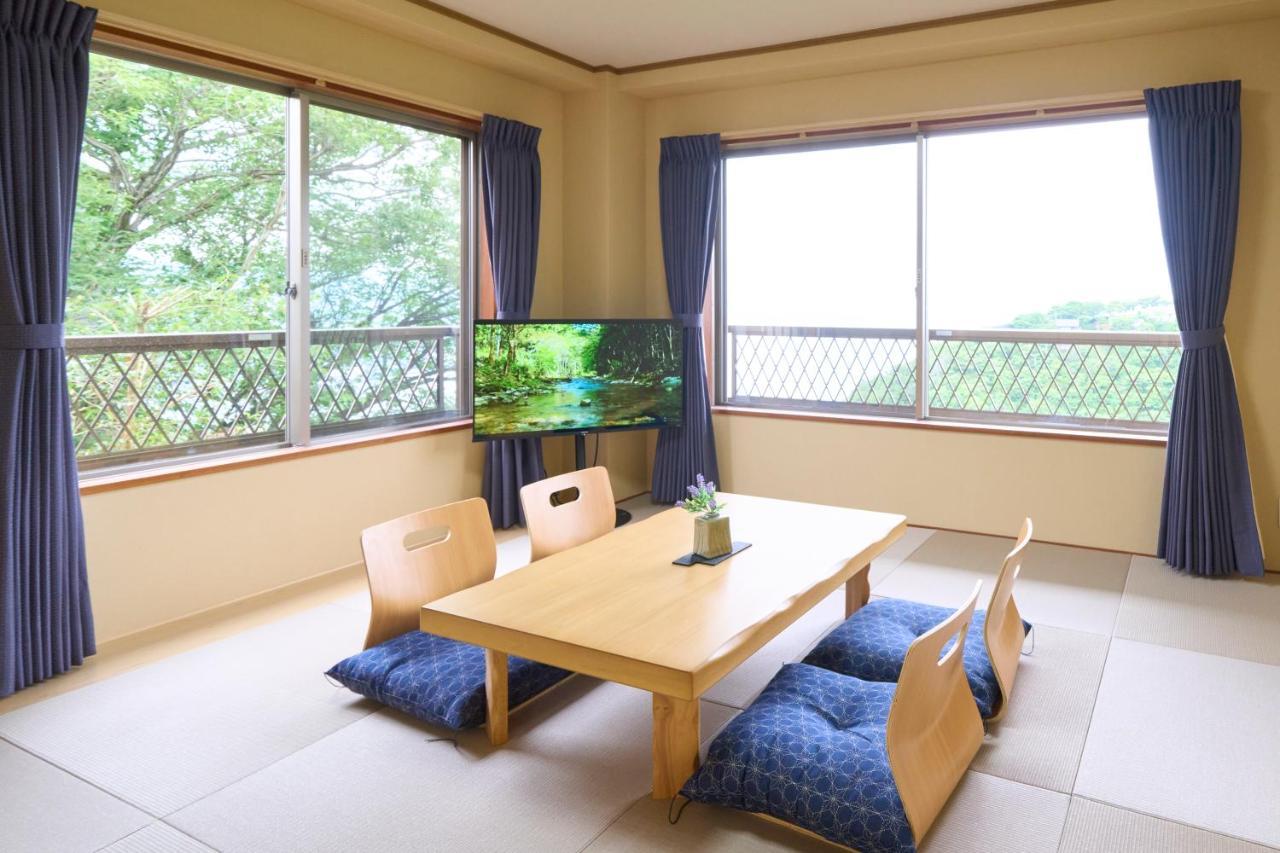 Suite Villa Ocean View Minami-Atami 熱海市 エクステリア 写真
