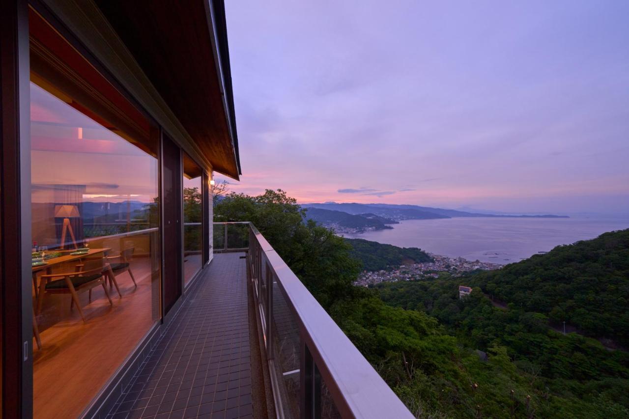 Suite Villa Ocean View Minami-Atami 熱海市 エクステリア 写真