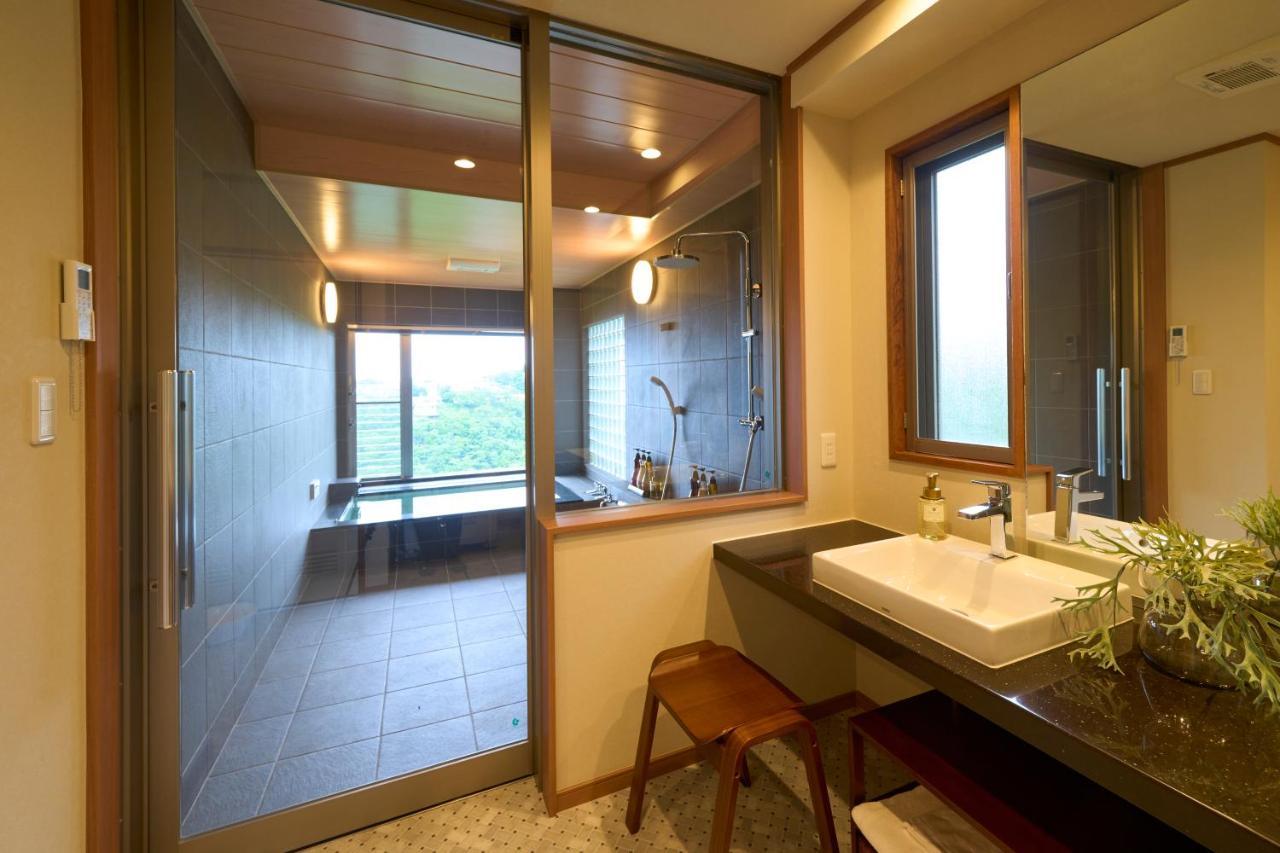 Suite Villa Ocean View Minami-Atami 熱海市 エクステリア 写真